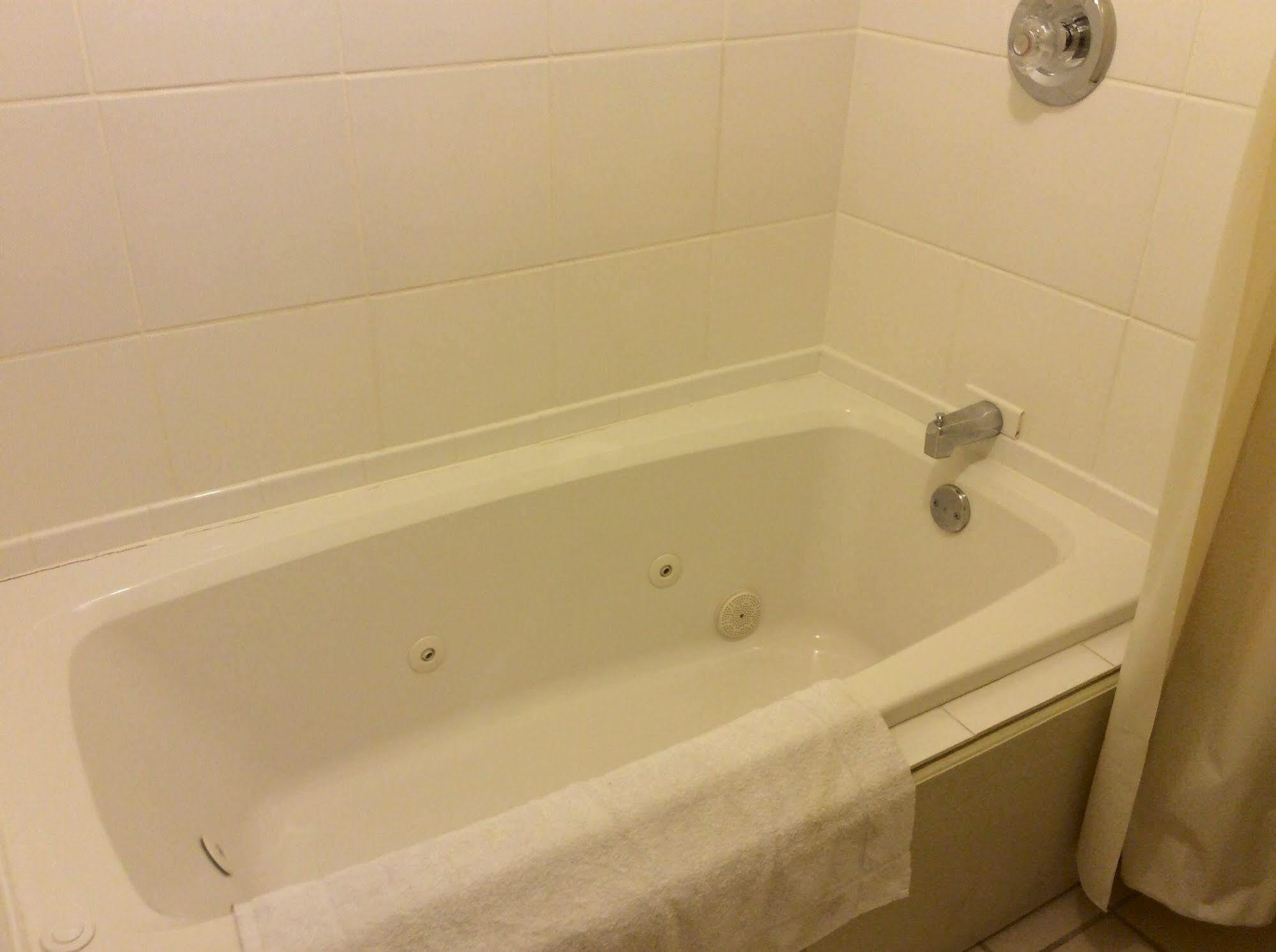 Regency Inn Bridgeport-Frankenmuth Buitenkant foto