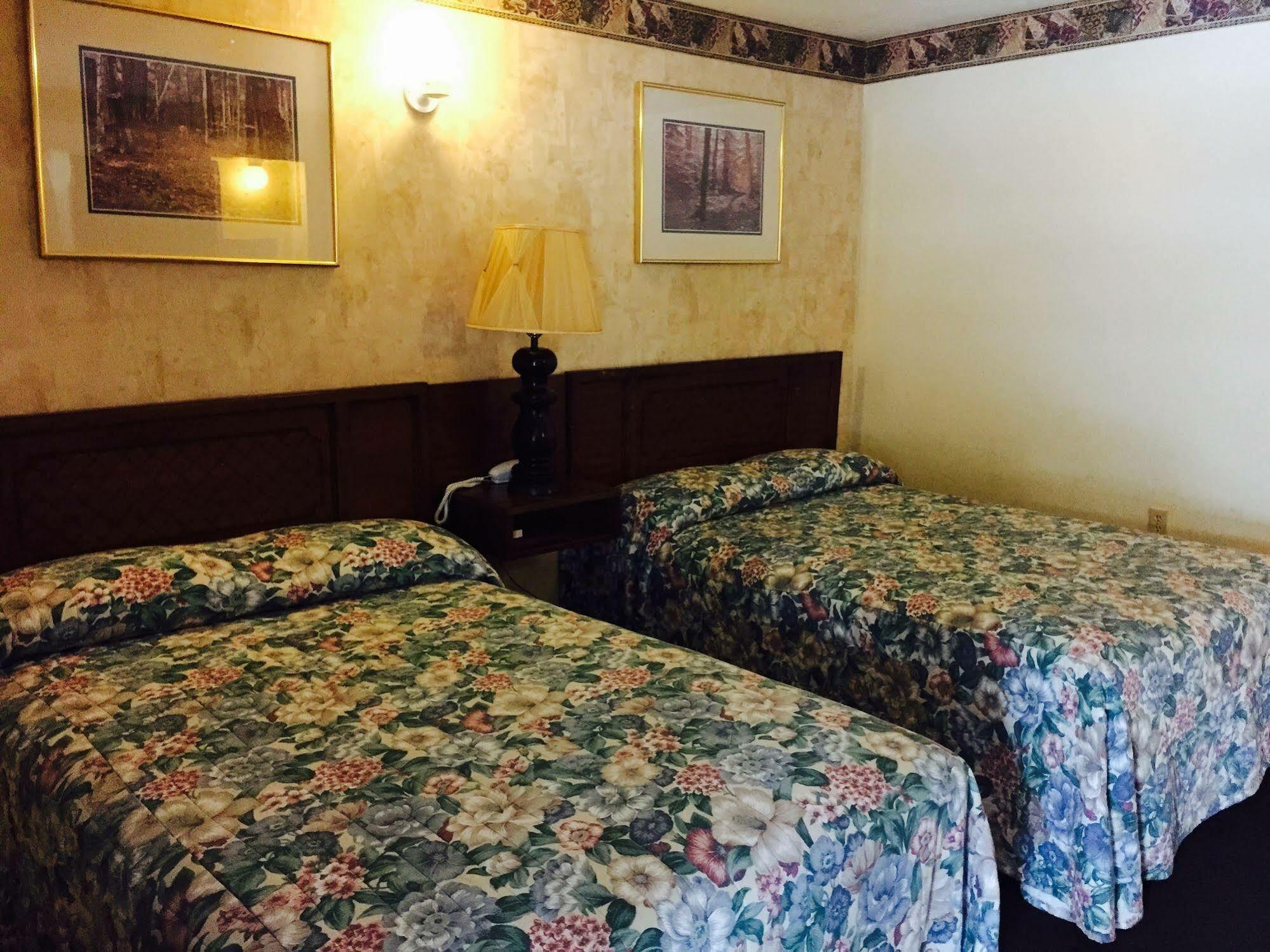 Regency Inn Bridgeport-Frankenmuth Buitenkant foto