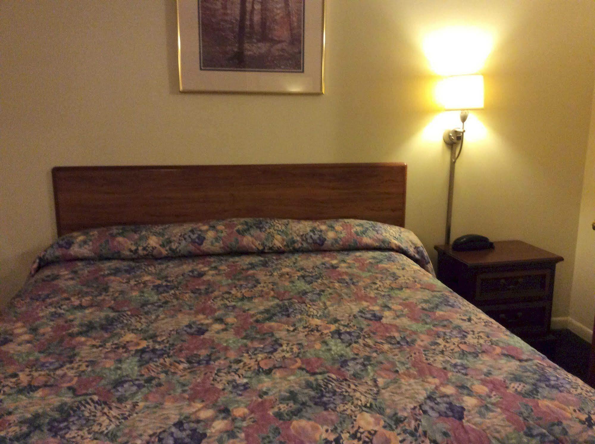 Regency Inn Bridgeport-Frankenmuth Buitenkant foto
